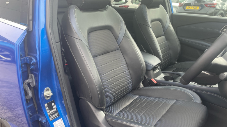 Nissan Qashqai 1.3 DiG-T MH Tekna 5dr Petrol Hatchback